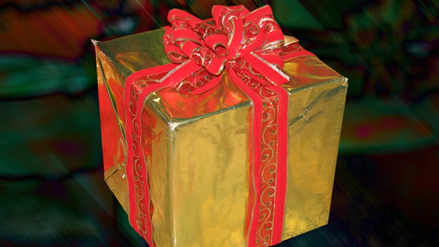 Christmas Wrapping Present.jpg